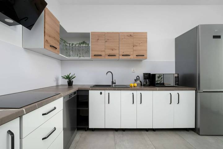 Cały apartament, Modern Apartment with Parking | Close to the City Center in Łódź, Województwo łódzkie