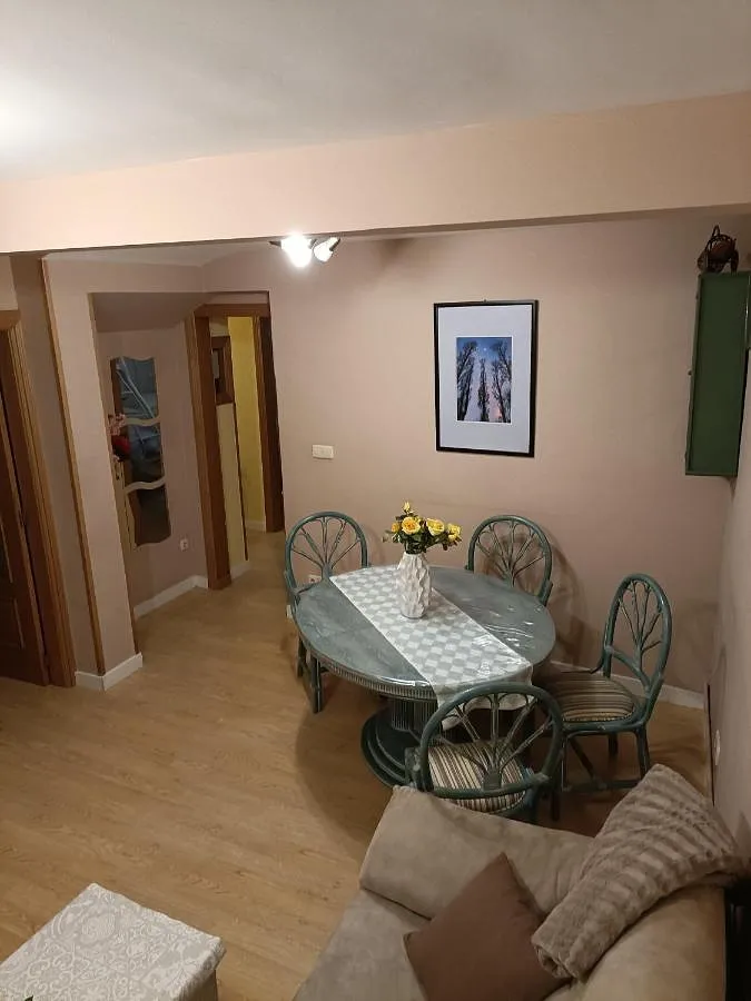 Holiday apartment for 8 people, with hot tub, child-friendly - 1