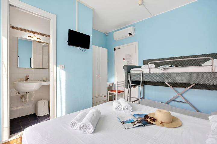 Hôtel pour 4 personnes, avec balcon à Laigueglia - 3