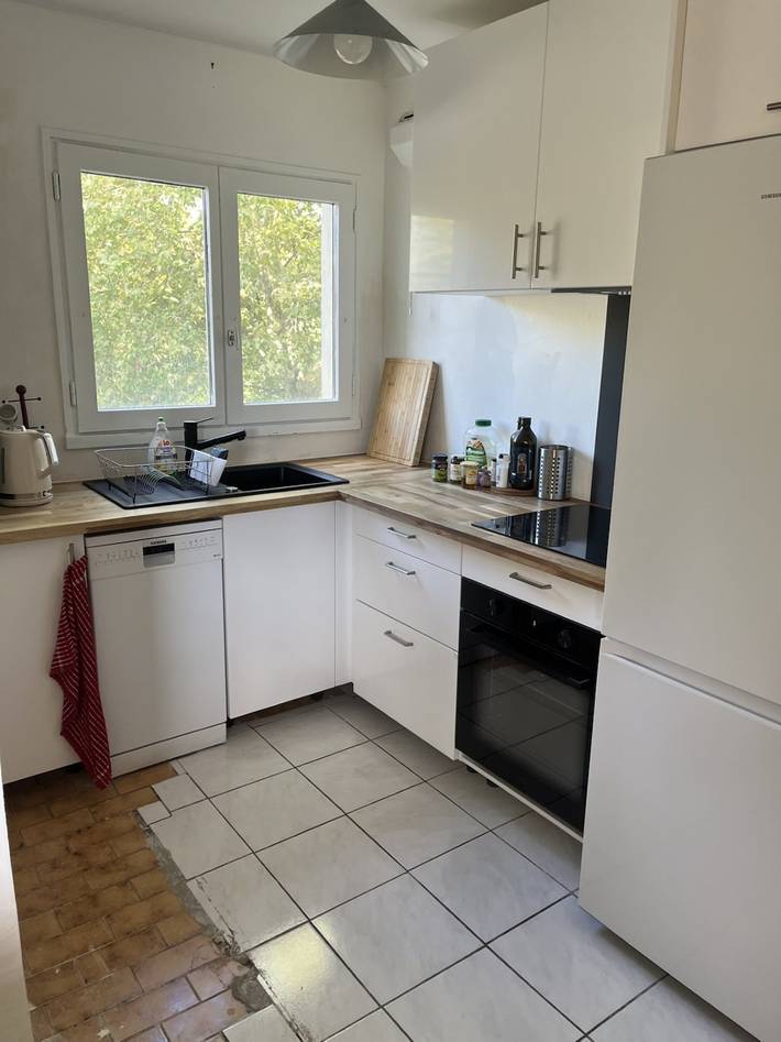Apartamento entero, Le Blum - Ac - Balcon - Porte de Bercy in Maisons-Alfort, Valle del Marne