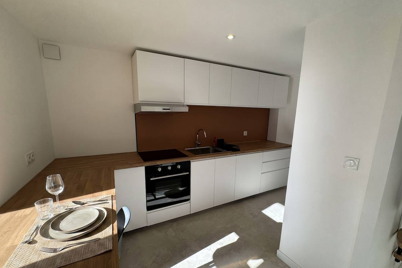 Apartamento entero, Spacious renovated apartment in the heart of Nîmes in Nimes, Region de Nimes