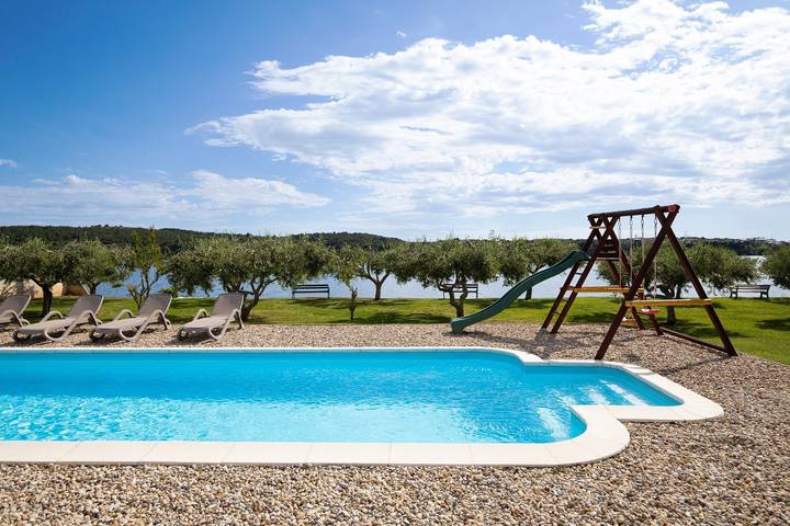 Chalet para 12 personas con jardín in Pomer, Costa sur de Istria