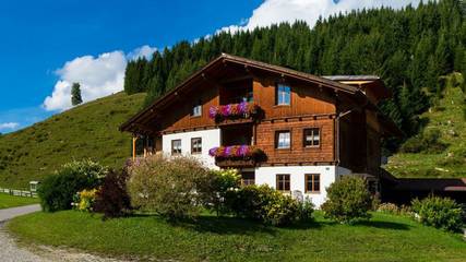 Bauernhof für 4 Personen, mit Balkon, kinderfreundlich in Grän