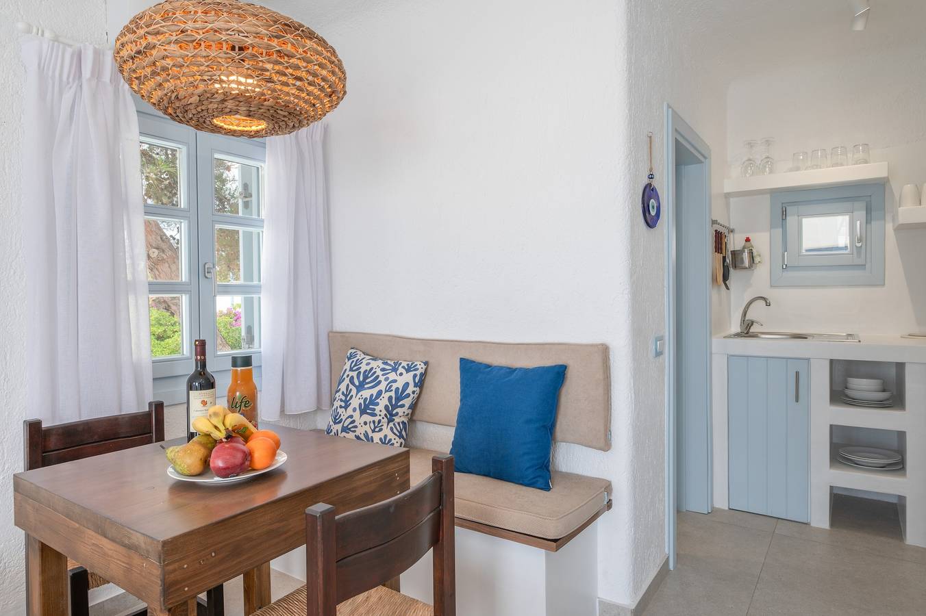 Droomachtig Myconisch Studio – Zwembad, Strand & Luxe, foto 15