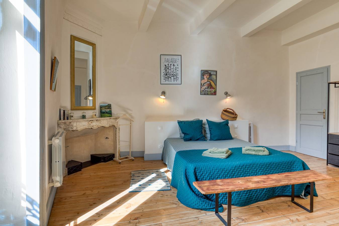 Chambre d'hôtes 'Grande Chambre' avec piscine partagée, jardin partagé et Wi-Fi in Saint-André-de-Sangonis, Région de Lodève