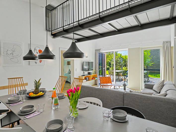 Ferienhaus für 10 Personen, mit Terrasse und Sauna sowie Kinderpool