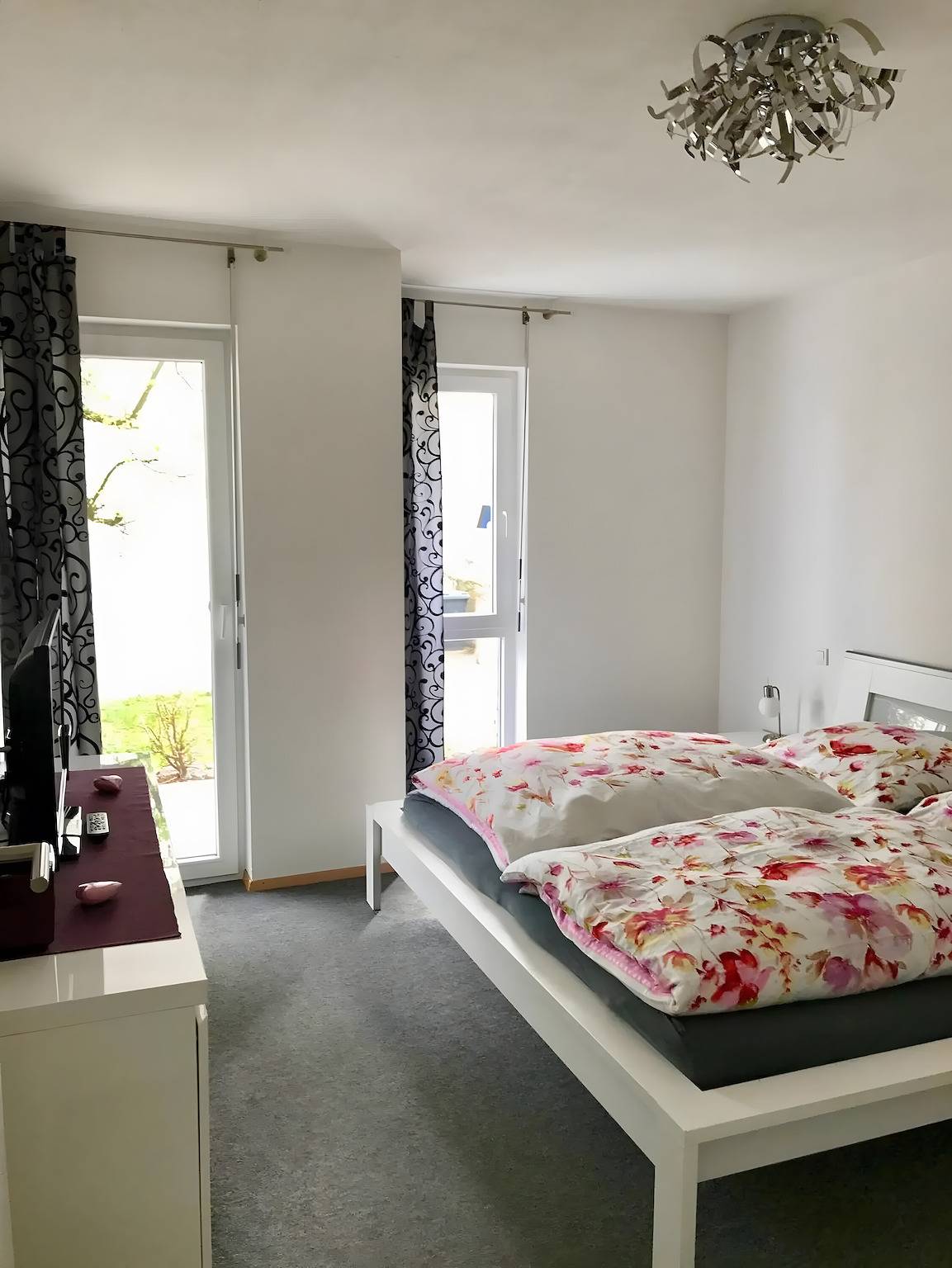Apartamento entero, Apartamento 'Annabelle' con terraza privada y Wi-Fi in Bodman-Ludwigshafen, Obersee (Bodensee)