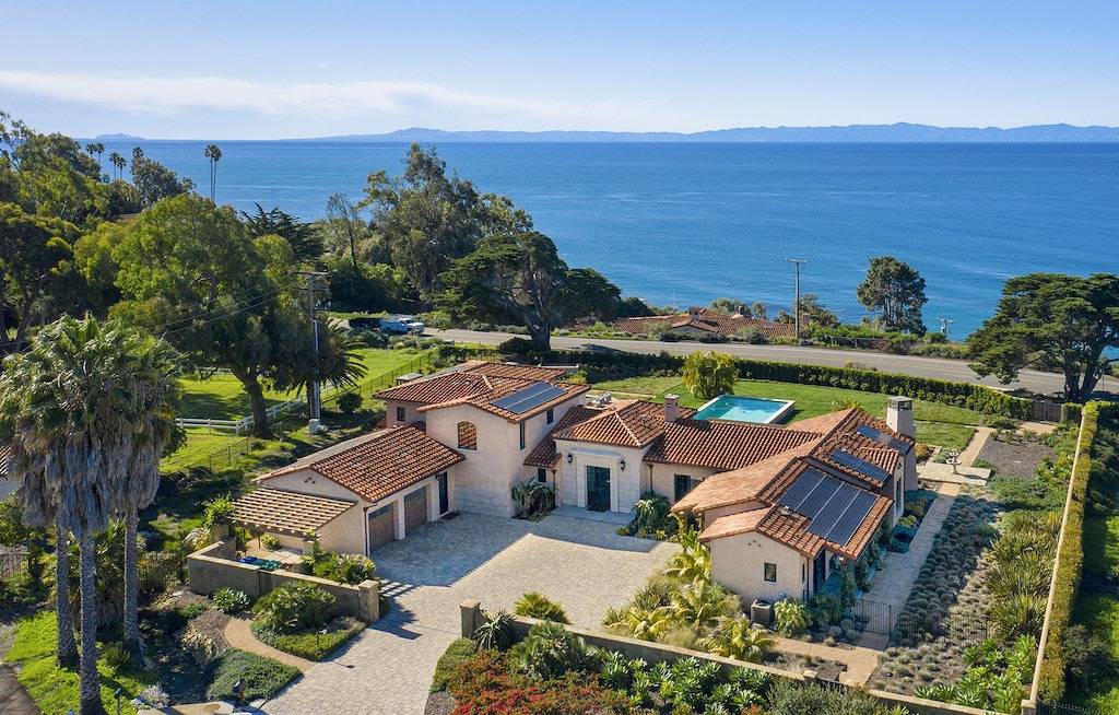Oceanfront Island View Gated Santa Barbara Villa in Santa Barbara, Santa Barbara County