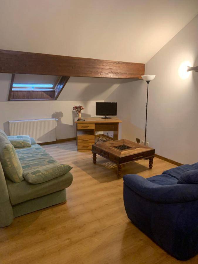 Maison d’hôte pour 6 personnes, avec terrasse dans Bassy