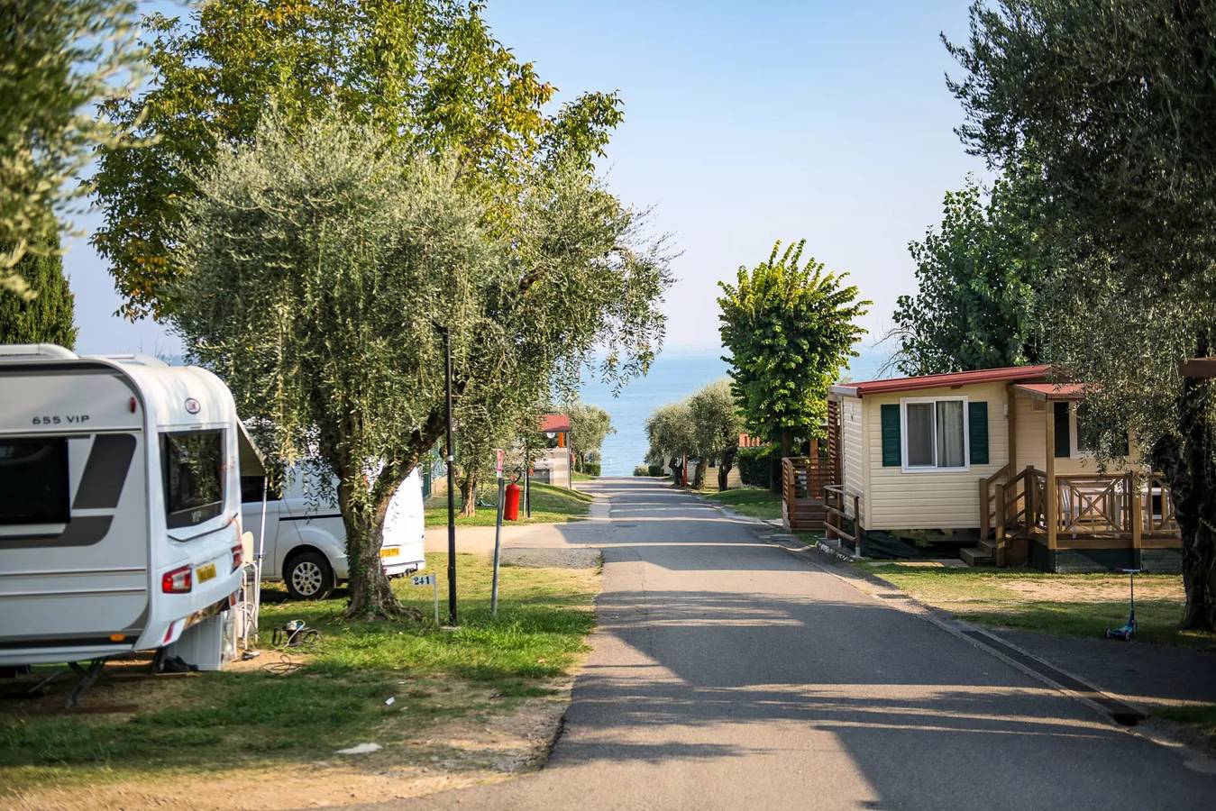 Bungalow Sunflower 4 persone in Spiaggia del Porto (Moniga del Garda), Moniga del Garda