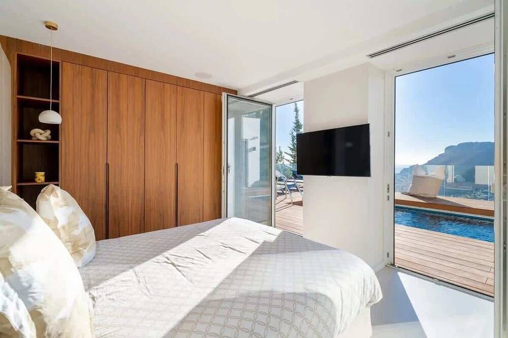Luxury Villa with Panoramic Sea and Monaco View in Roquebrune-Cap-Martin, Mittelmeerküste (Frankreich)