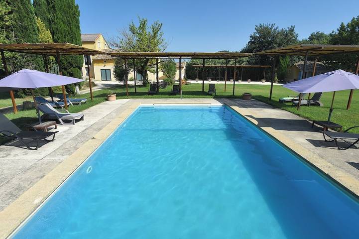 Maison de vacances pour 8 personnes, avec piscine ainsi que terrasse et jardin