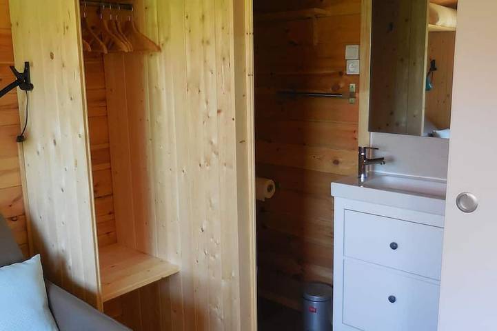 Gîte pour 2 personnes, avec jardin à Tour-de-Faure - 3