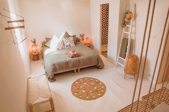 Location de vacances pour 2 personnes, avec terrasse à Génolhac - 2