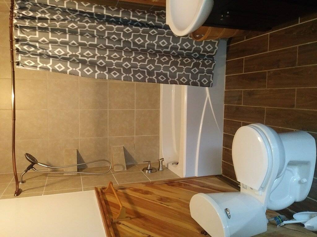 Ruhige Wasserhütte. 4 Personen abgelegene Mietkabine! in Daniel Boone National Forest