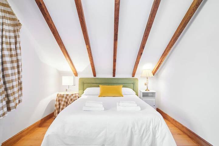 Casa Parbayón–Encanto entre Jardines y Luz Natural in Piélagos, Kantabrische Küste
