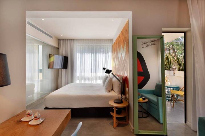 Hotel voor 3 personen, met uitzicht en tuin in Tel Aviv