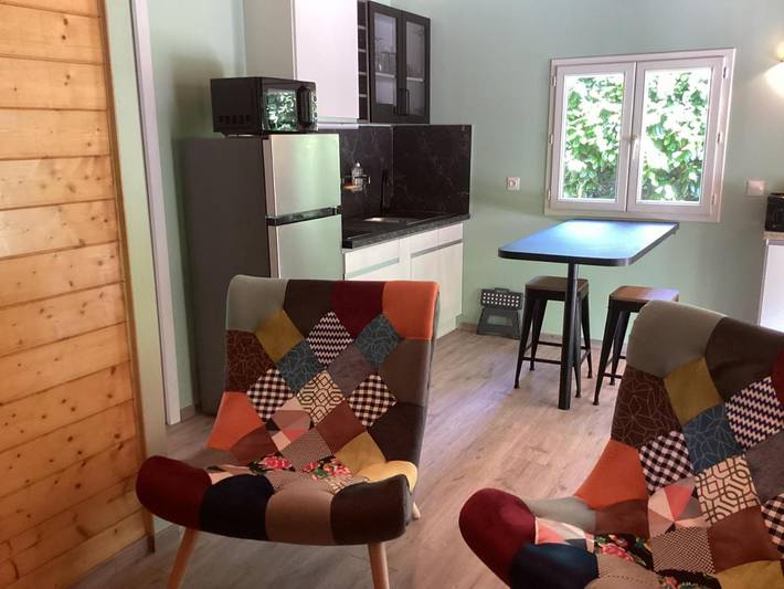 Gîte pour 2 personnes, avec vue ainsi que piscine et jardin à Pont-de-Labeaume - 3