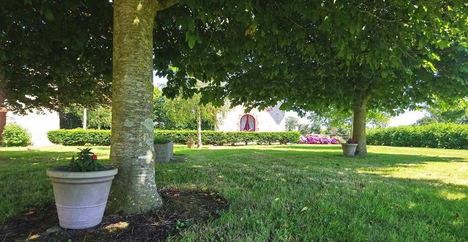 Location de vacances pour 6 personnes, avec jardin ainsi que terrasse et vue à Canchy - 4