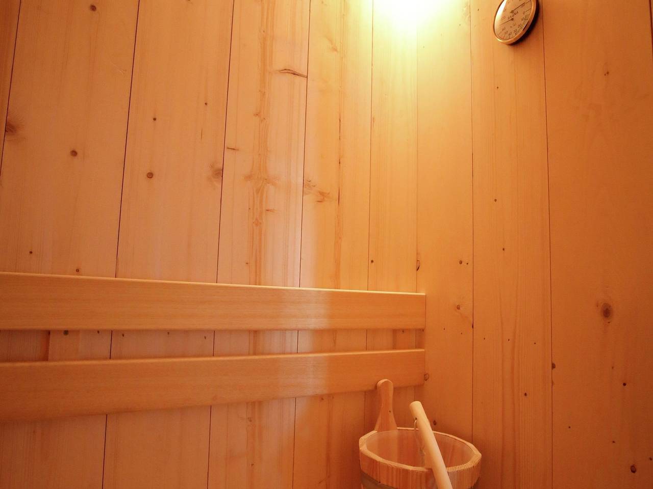 Listed 1777 building in historical Enkhuizen in Enkhuizen, Markermeer