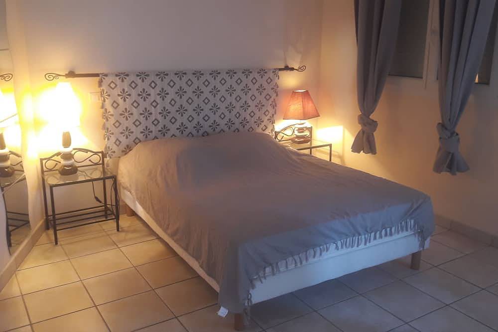 Entire apartment, T2 Anse à l'Ane 5-minute walk from the beach in Les Trois-Îlets, Martinique