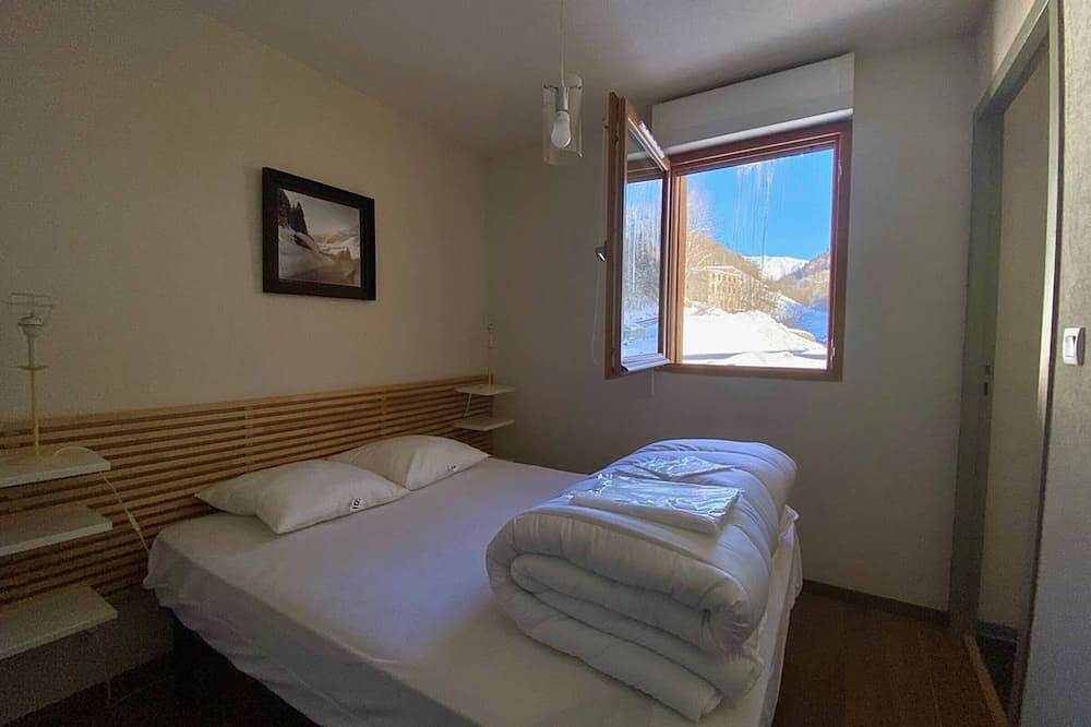 Ganze Wohnung, T2 cosy, 4 pers, tout confort, garage, balcon Sud-Ouest, Wifi, proche Thermes et commerces in Sers, Nationalpark Pyrenäen