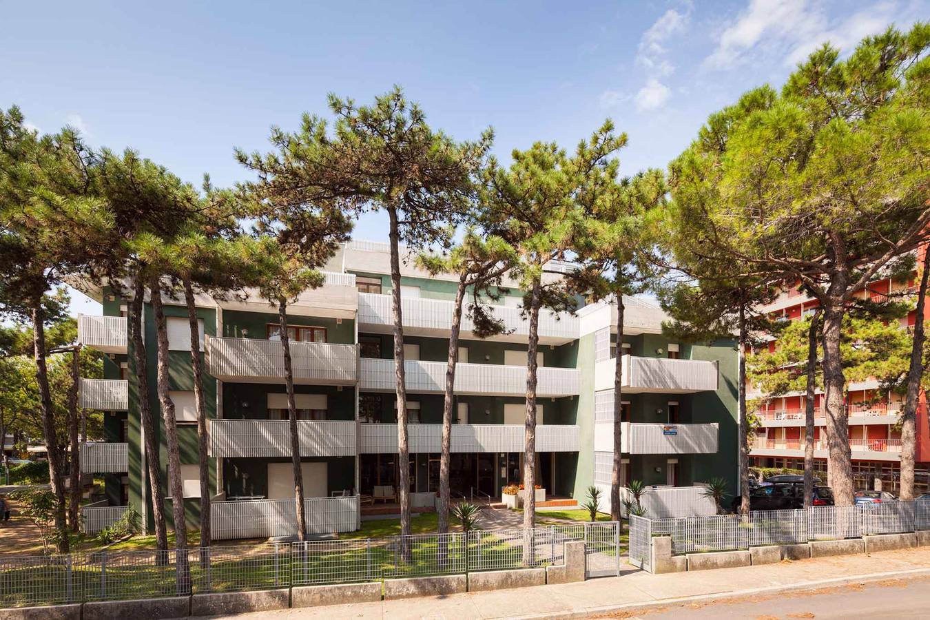 Entire vacation apartment, Holiday apartment with dishwasher and Wifi  in Lignano Sabbiadoro, Udine Province