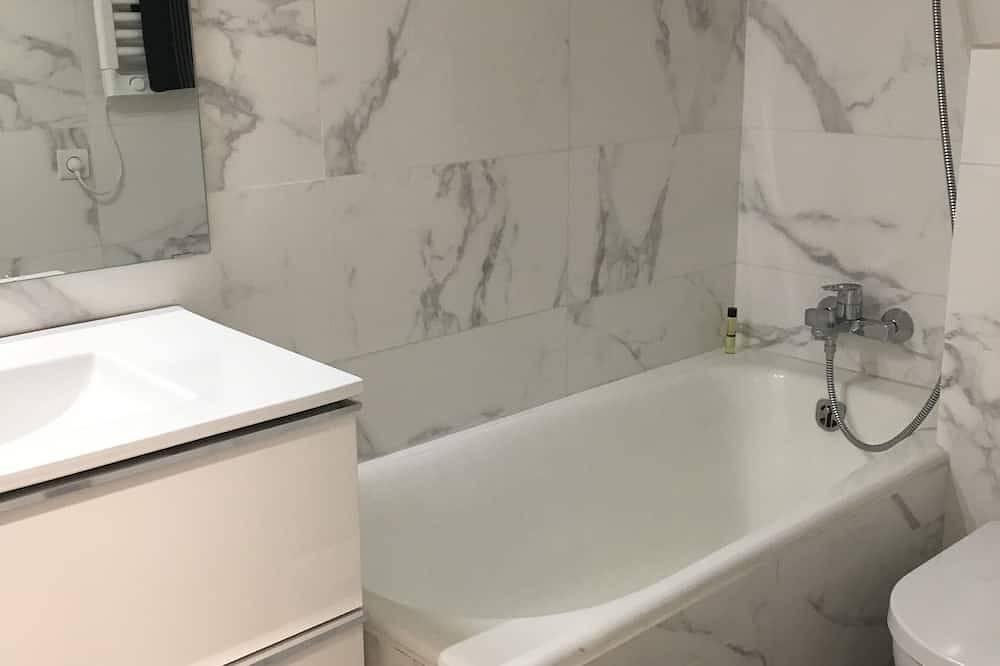 Appartement entier, Joli 2 pièces design scandinave à 50m de la plage in Saint-Sauveur-de-la-Mer, Région de Lisieux