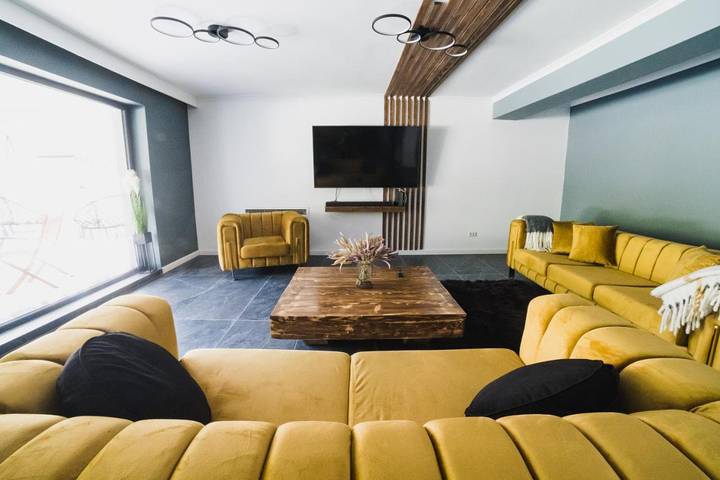 Chalet pour 10 personnes, avec jacuzzi et jardin