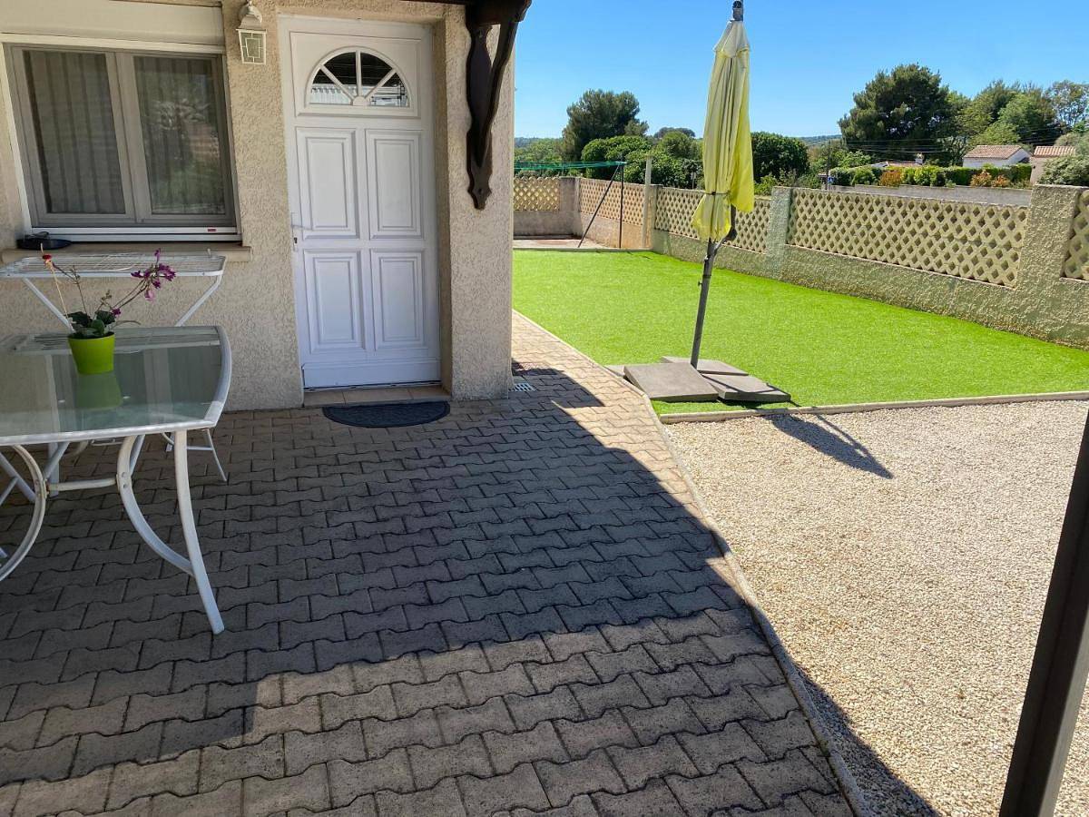 Appartement entier, T2 Rez de jardin 35 m2 in Balaruc-le-Vieux, Côte méditerranéenne (France)