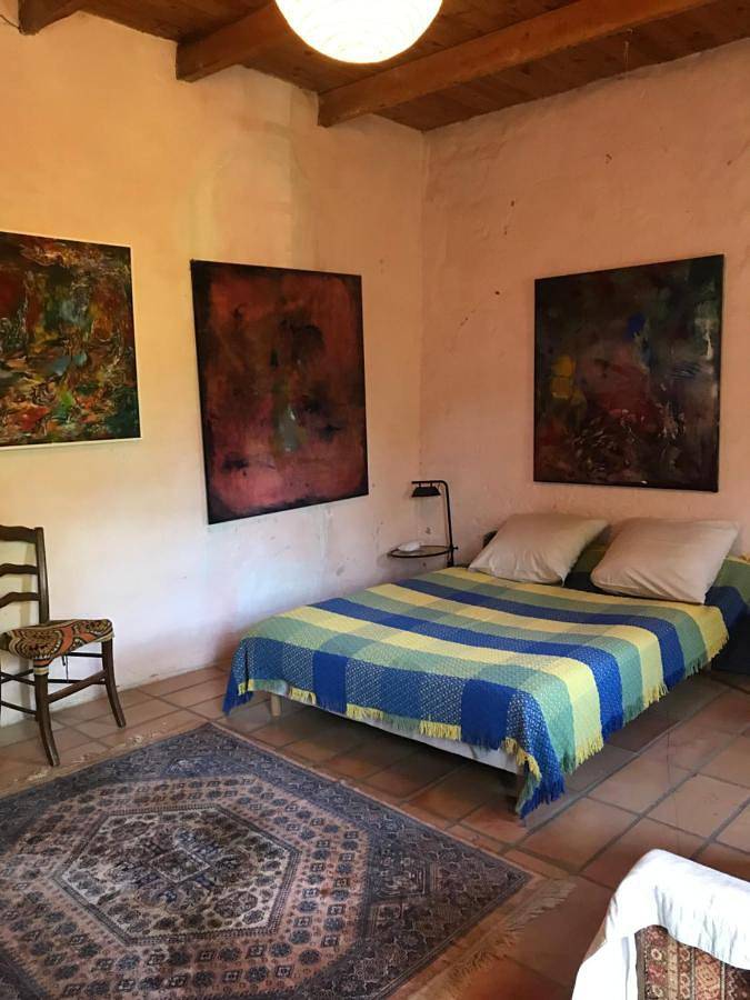 Appartement de vacances entier, Couvent du Tourel Maison espace artistique in La Tour-d'Aigues, Parc naturel régional du Luberon