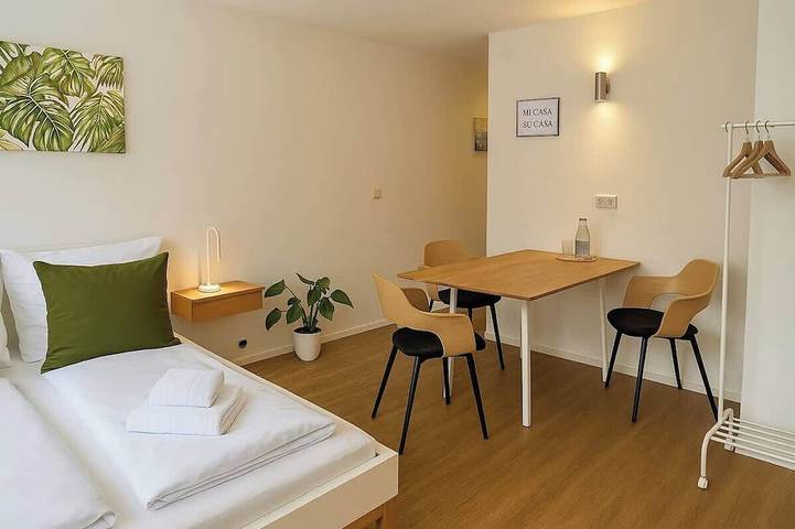 Ferienwohnung für 3 Personen, mit Balkon in Bremer Freimarkt - 2