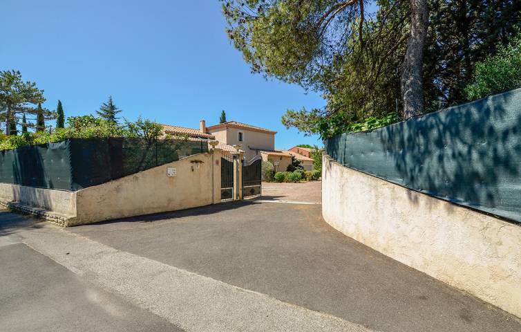 Location de vacances pour 10 personnes, avec terrasse et piscine à Cabriès - 4