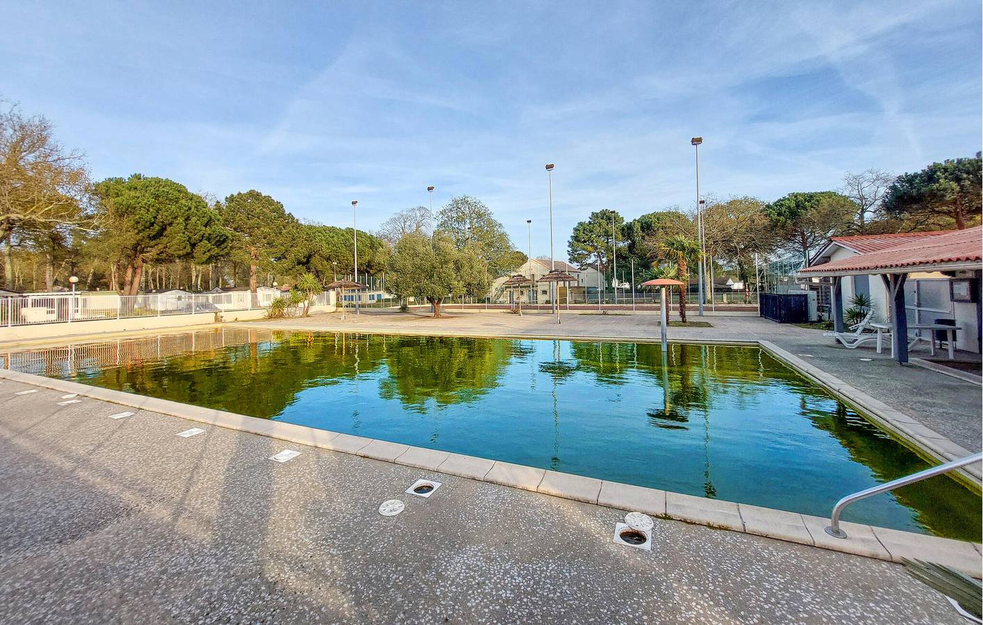 Reizendes Mobilheim mit Pool und Garten in der Nähe von La Tremblade in La Tremblade, Côte de Beauté