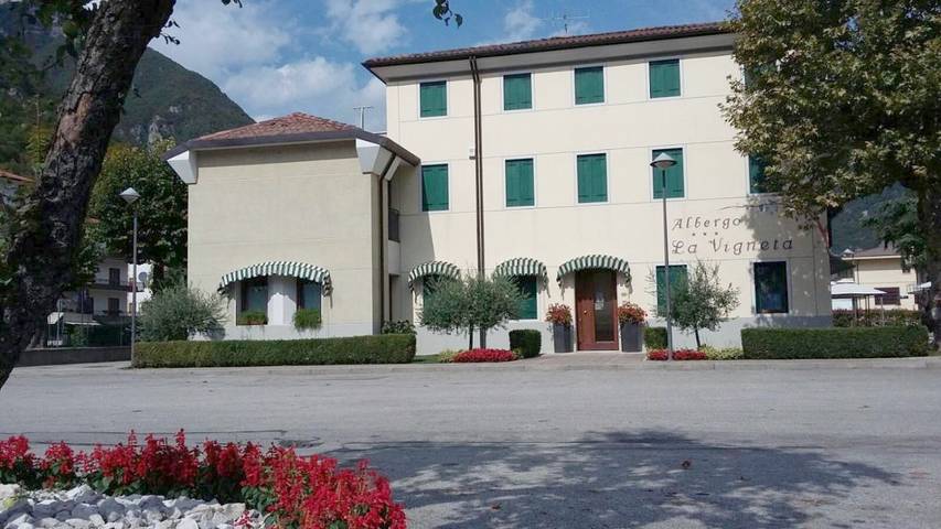 Hôtel pour 3 personnes, avec jardin ainsi que vue et terrasse à Arsiero - 4