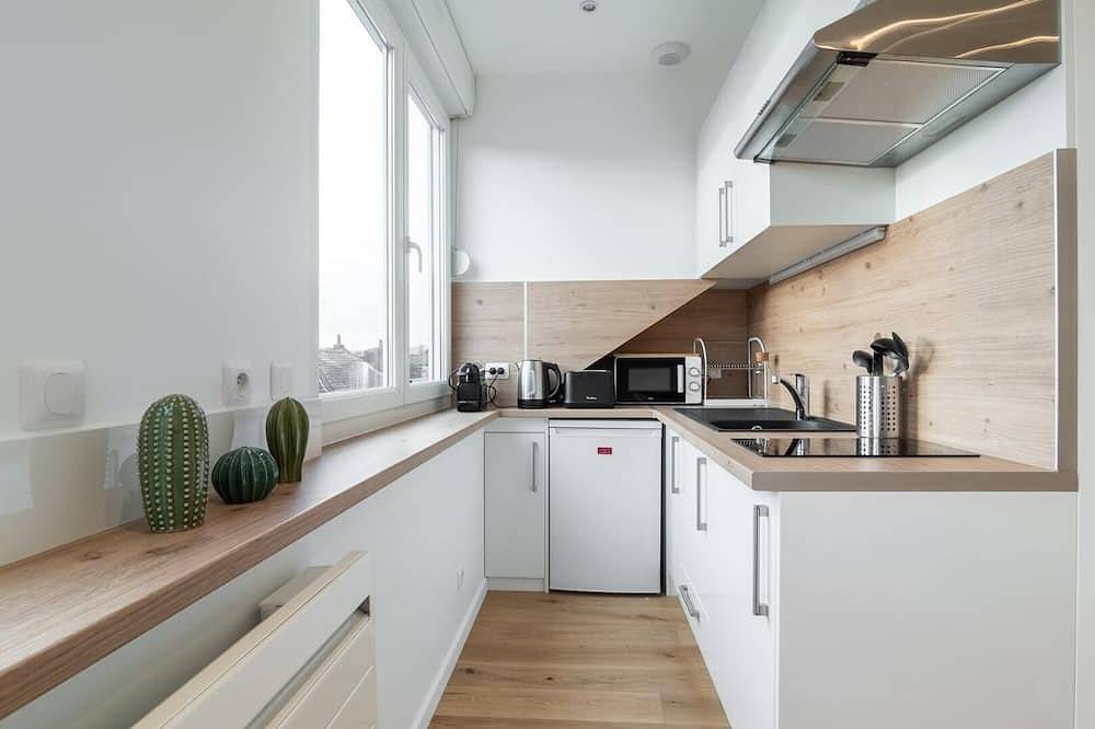 Entire apartment, Lille Centre - Nice, cozy and functional ap. in Wazemmes (Lille), Lille