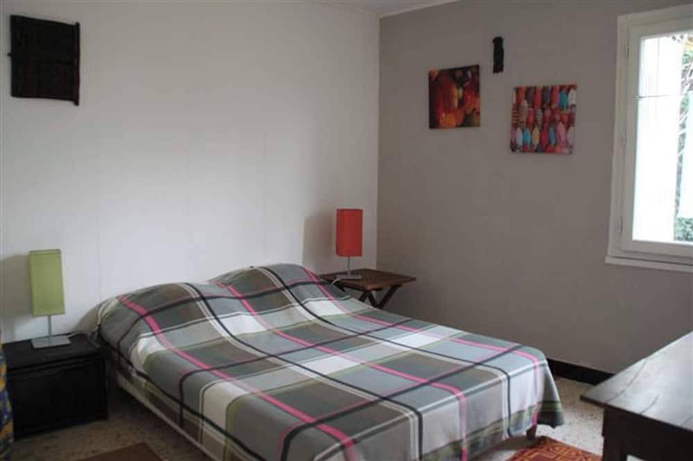 Homerez - Einladendes Haus in Reillanne mit eingezäuntem Garten in Reillanne, Regionaler Naturpark Luberon