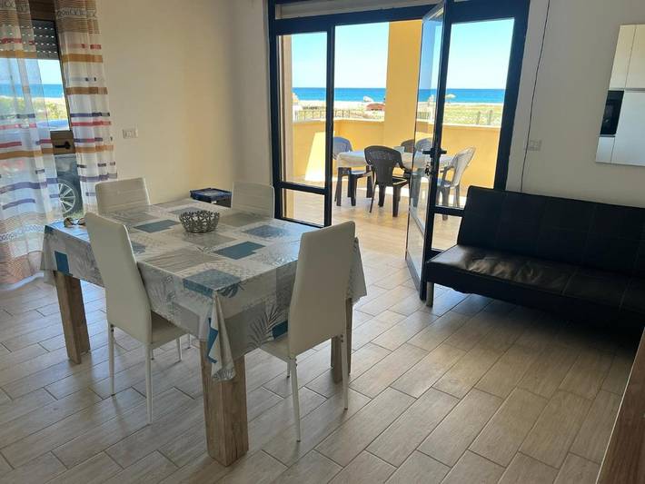 Appartamento per 4 persone, con Balcone e Terrazza nonché Giardino e Panorama a Strongoli