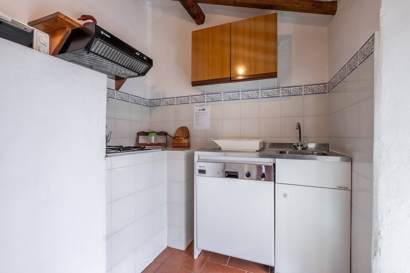 Vakantiewoning "Geranio" met uitzicht op de bergen, gemeenschappelijk zwembad & Wi-Fi, foto 8