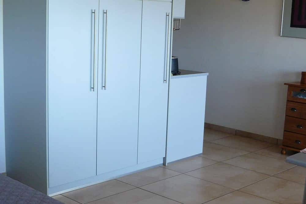 Ganze Wohnung, Villa-Studio, Meerblick, modern, stilvoll, 10 Min. vom Strand, Terrasse, Garten in Ferma, Lasithi