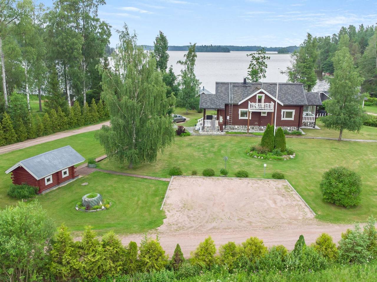 Villa sirpia in Lohja, Uusimaa