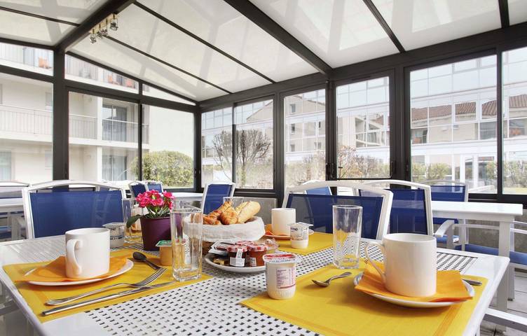 Gîte pour 6 personnes, avec balcon à Aix-en-Provence - 2