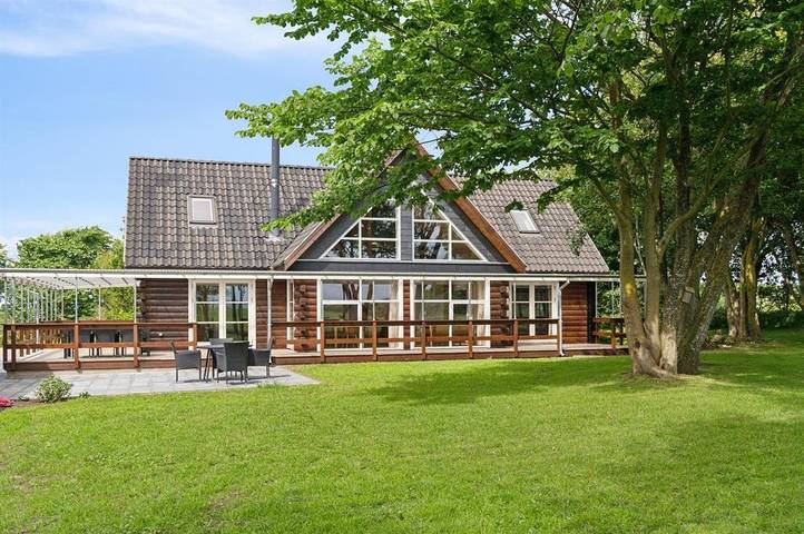 Villa for 8 personer, med Terrasse i Danmark