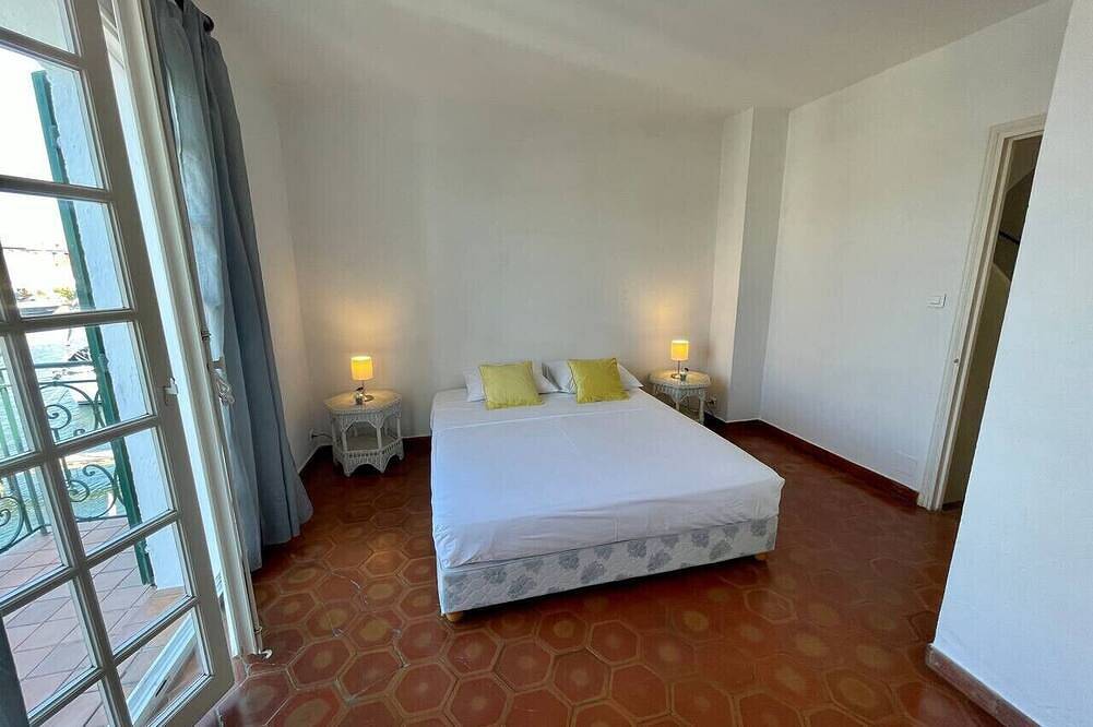 Maison Octogone, Fisherman’s House with berth in Port Grimaud, Grimaud