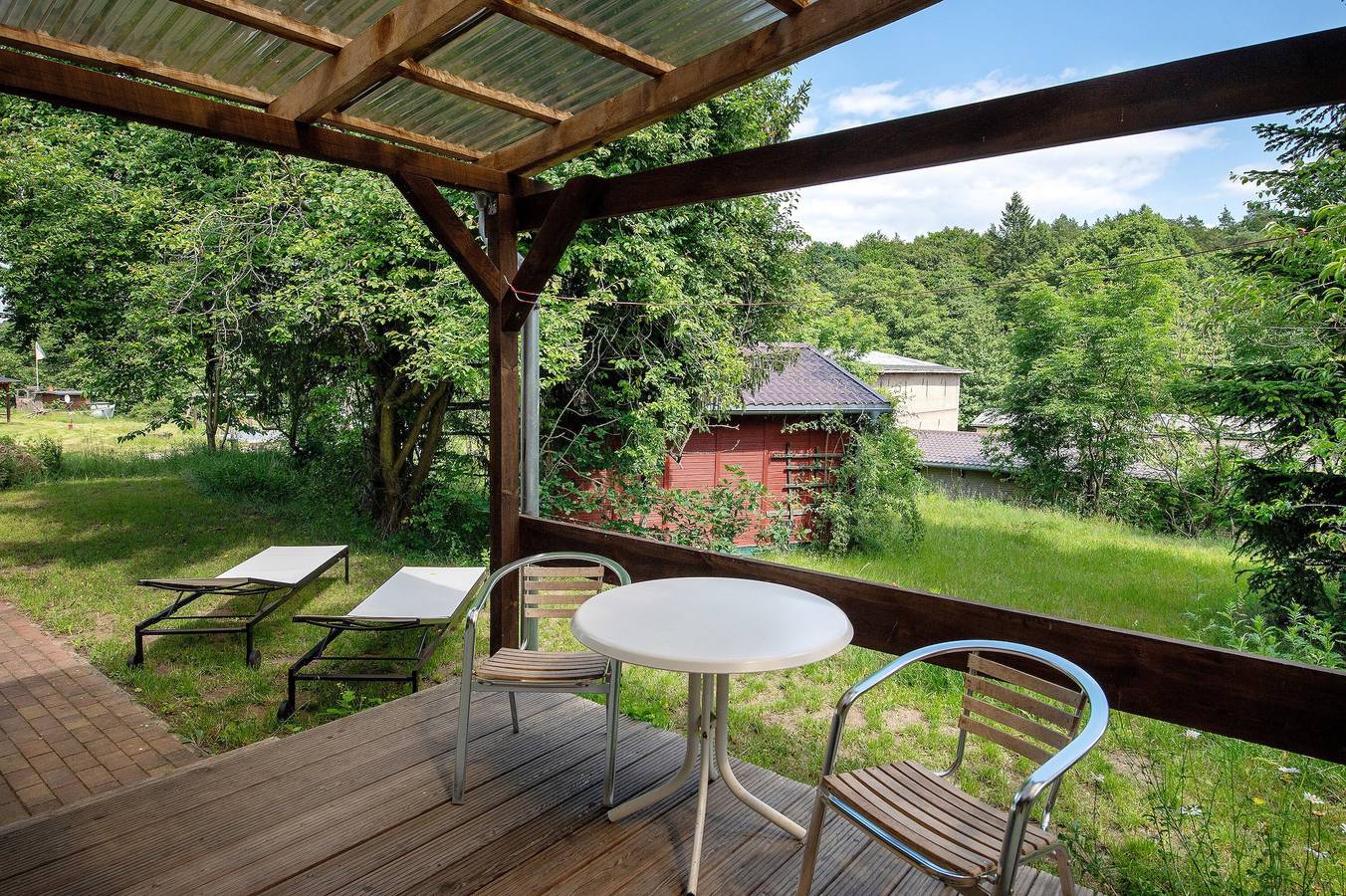 Entire apartment, Apartment 'Appartement 2' with Shared Terrace and Wi-Fi in Feldberger Seenlandschaft, Mecklenburg-Strelitz