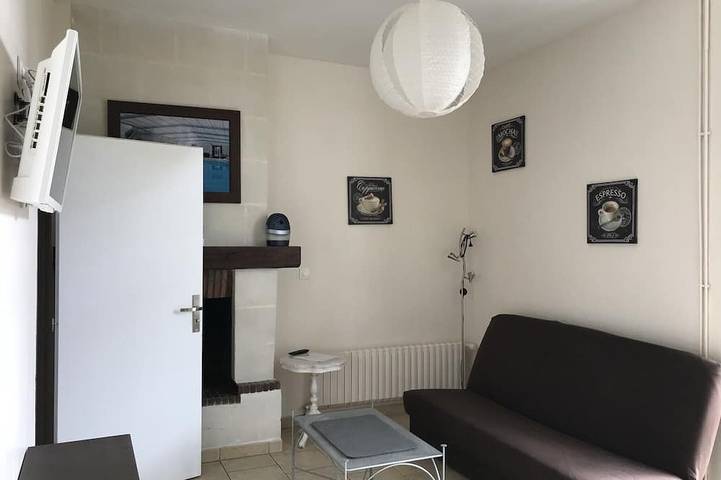 Gîte pour 4 personnes, avec jardin ainsi que piscine et terrasse à Vendeuvre-du-Poitou - 4