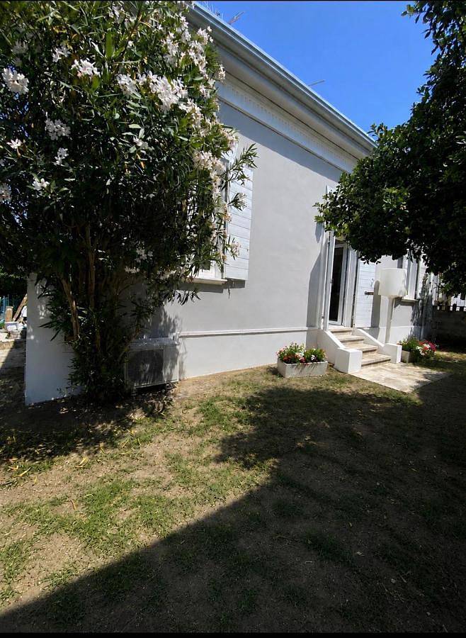 Casa vacanza per 5 persone, con Giardino e Panorama a Bellaria