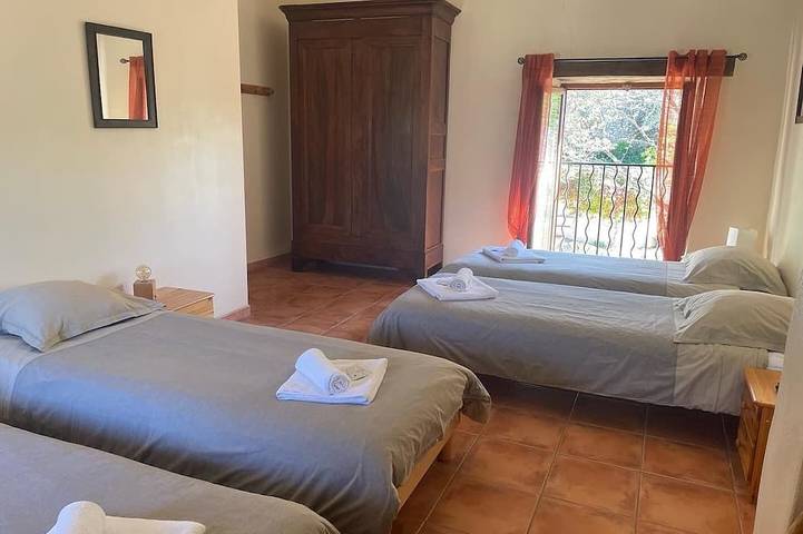 Location de vacances pour 15 personnes, avec piscine et jardin à Saint-André-de-Roquepertuis - 4