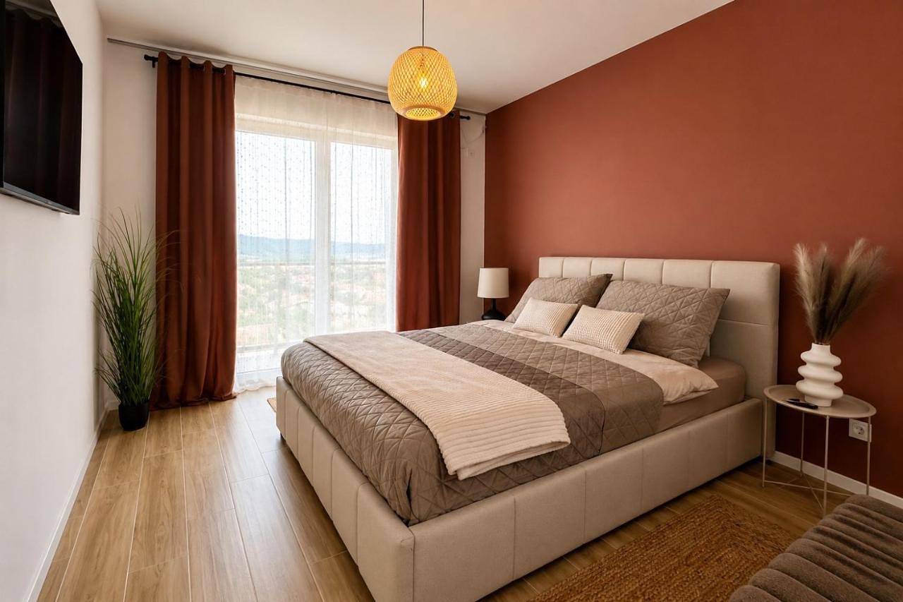 Appartement entier, Ff Residence One in Deva (Roumanie), Carpates