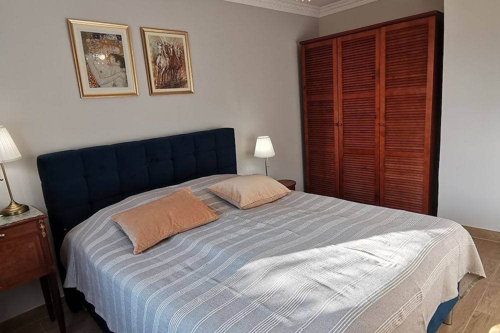 Ganze Wohnung, Elegant, modern, self-contained studio just 12 minutes from Paris in Deuil-la-Barre, Val-d'Oise